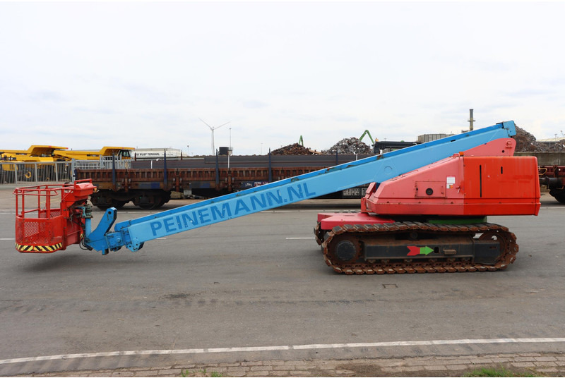 Aichi SR210 - Teleskopická plošina: obrázek 4 Aichi SR210 - Teleskopická plošina: obrázek 4