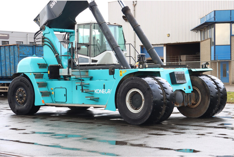 KONECRANES 4531TC5 - Reach stacker: obrázek 2 KONECRANES 4531TC5 - Reach stacker: obrázek 2