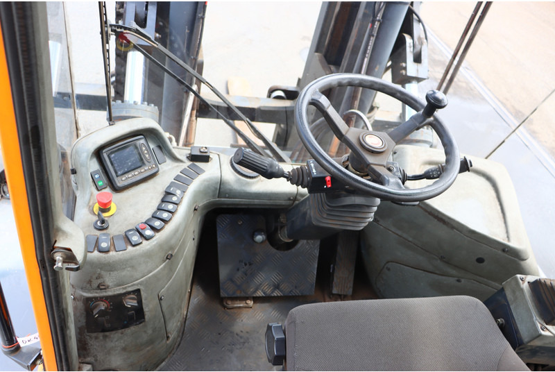 KONECRANES SMV 16-1200B - Dieselový vysokozdvižný vozík: obrázek 2 KONECRANES SMV 16-1200B - Dieselový vysokozdvižný vozík: obrázek 2