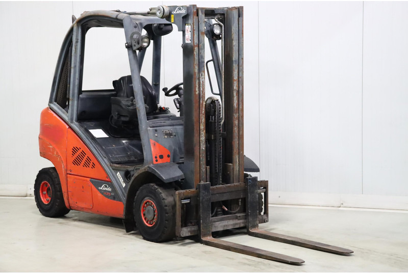 Linde H25D-02 - Dieselový vysokozdvižný vozík: obrázek 1 Linde H25D-02 - Dieselový vysokozdvižný vozík: obrázek 1