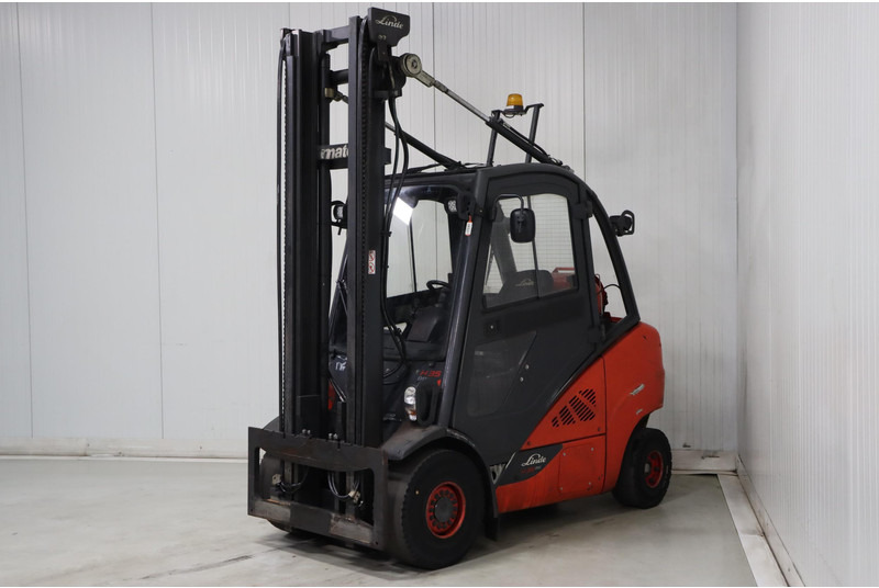 Linde H35T-02 - Plynový vysokozdvižný vozík: obrázek 3 Linde H35T-02 - Plynový vysokozdvižný vozík: obrázek 3