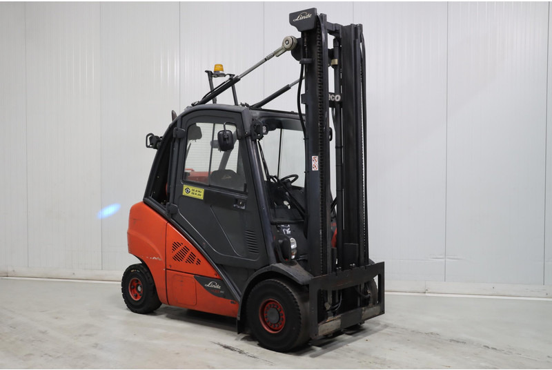 Linde H35T-02 - Plynový vysokozdvižný vozík: obrázek 1 Linde H35T-02 - Plynový vysokozdvižný vozík: obrázek 1