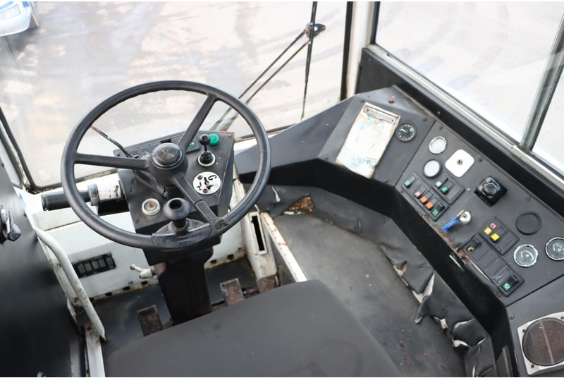 Terminálový traktor Terberg TRT89: obrázek 10