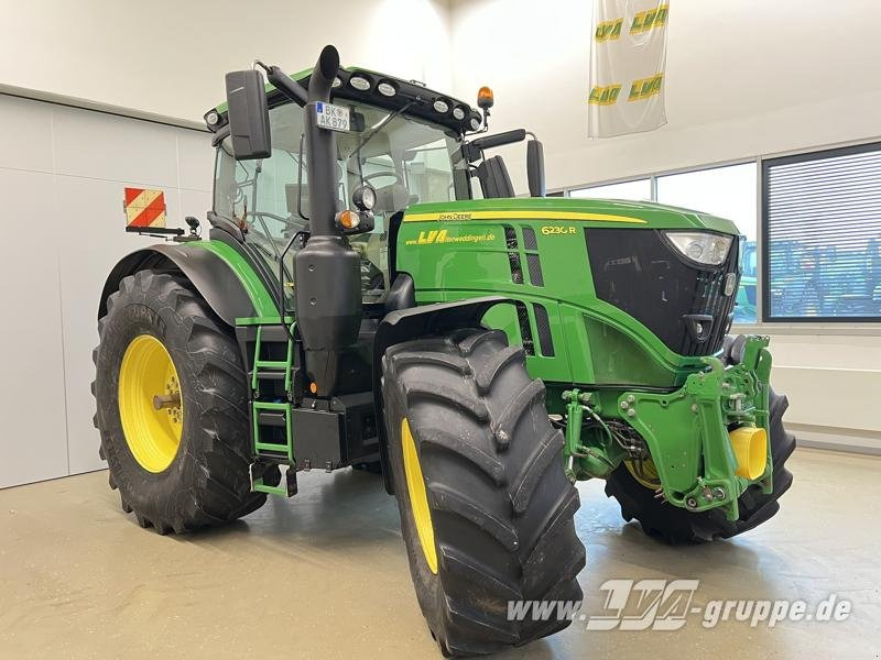 John Deere 6230R mit CommandPro - Traktor: obrázek 2 John Deere 6230R mit CommandPro - Traktor: obrázek 2