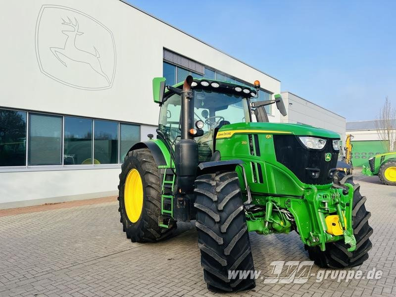 John Deere 6R 250 - Traktor: obrázek 1 John Deere 6R 250 - Traktor: obrázek 1