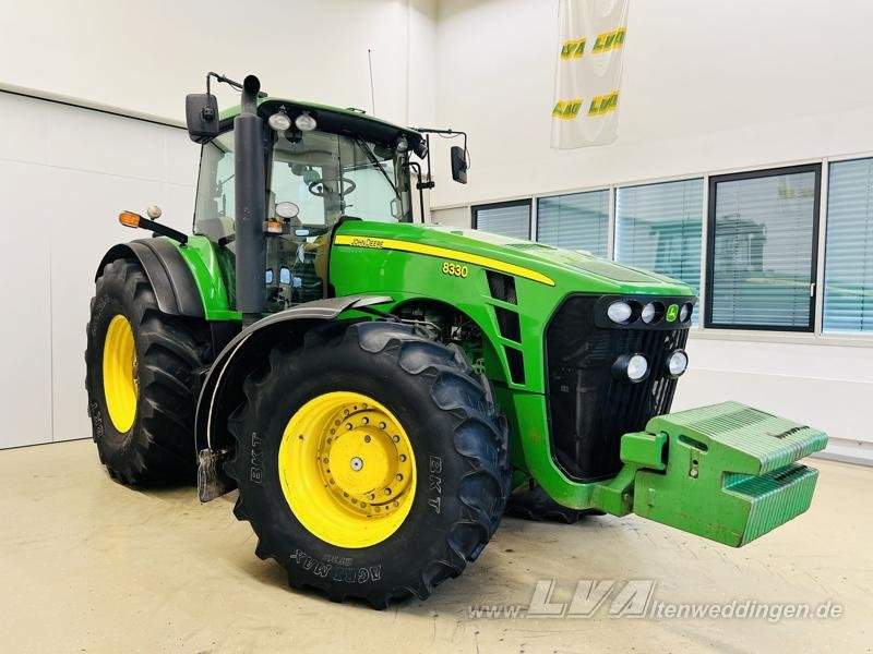 Traktor John Deere 8330 PowerShift: obrázek 6