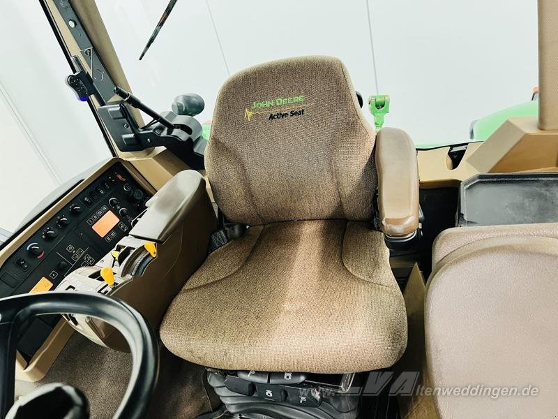 Traktor John Deere 8330 PowerShift: obrázek 12