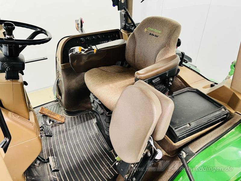 Traktor John Deere 8330 PowerShift: obrázek 9