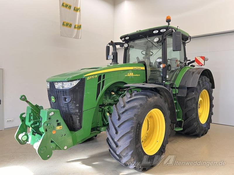 John Deere 8370R E23 PowerShift - Traktor: obrázek 1 John Deere 8370R E23 PowerShift - Traktor: obrázek 1