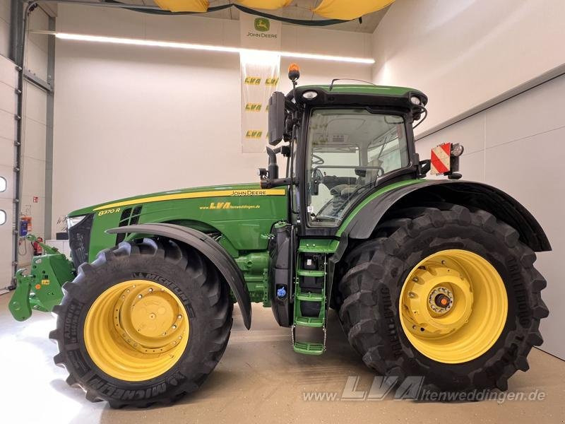 John Deere 8370R E23 PowerShift - Traktor: obrázek 3 John Deere 8370R E23 PowerShift - Traktor: obrázek 3