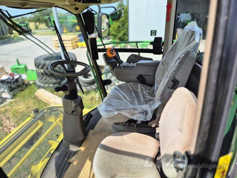 John Deere 8600i - Sklízecí řezačka: obrázek 5 John Deere 8600i - Sklízecí řezačka: obrázek 5