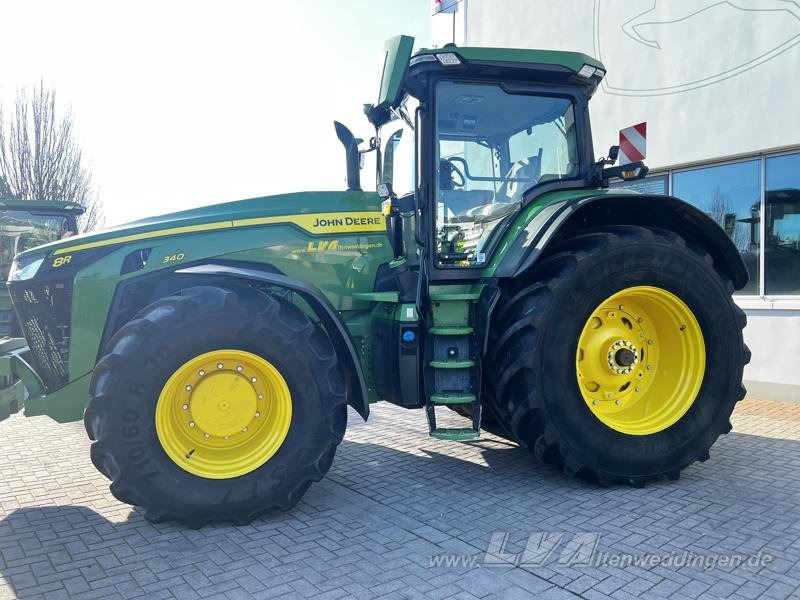 John Deere 8R 340 - Traktor: obrázek 5 John Deere 8R 340 - Traktor: obrázek 5