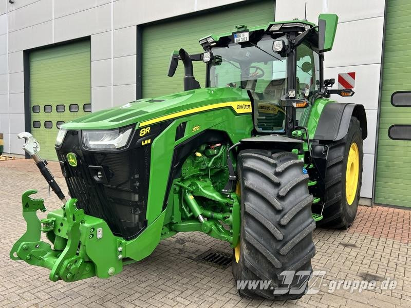 John Deere 8R 370 - Traktor: obrázek 1 John Deere 8R 370 - Traktor: obrázek 1