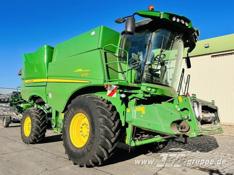 John Deere S690 - Sklízecí mlátička: obrázek 2 John Deere S690 - Sklízecí mlátička: obrázek 2