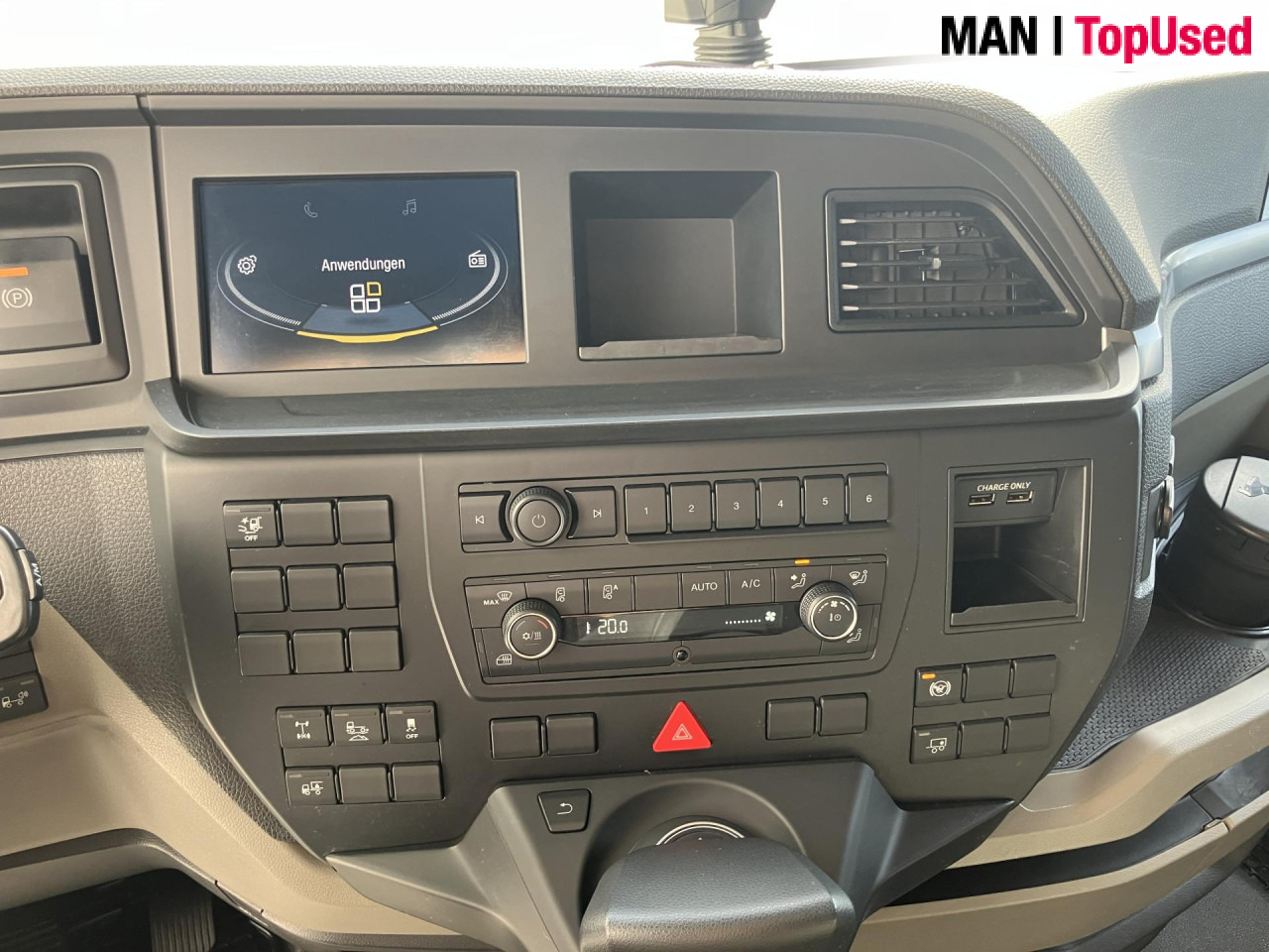 MAN TGX 18.470 4x2 LL SA - Tahač: obrázek 3 MAN TGX 18.470 4x2 LL SA - Tahač: obrázek 3