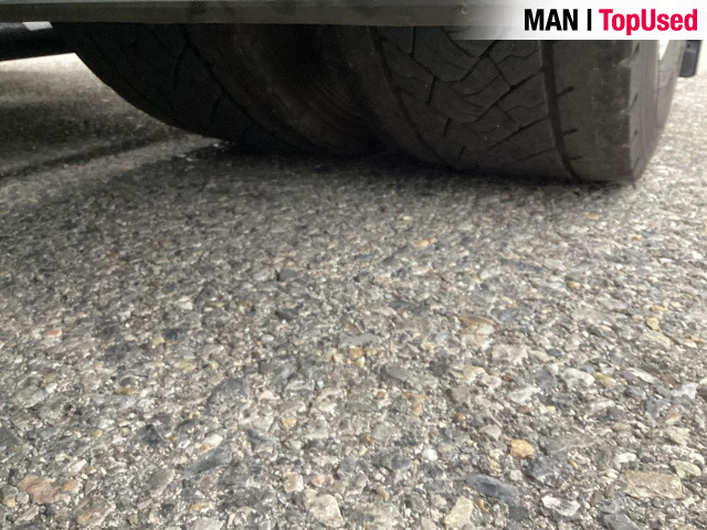 MAN TGX 18.500 4X2 LLS-U - Tahač: obrázek 4 MAN TGX 18.500 4X2 LLS-U - Tahač: obrázek 4