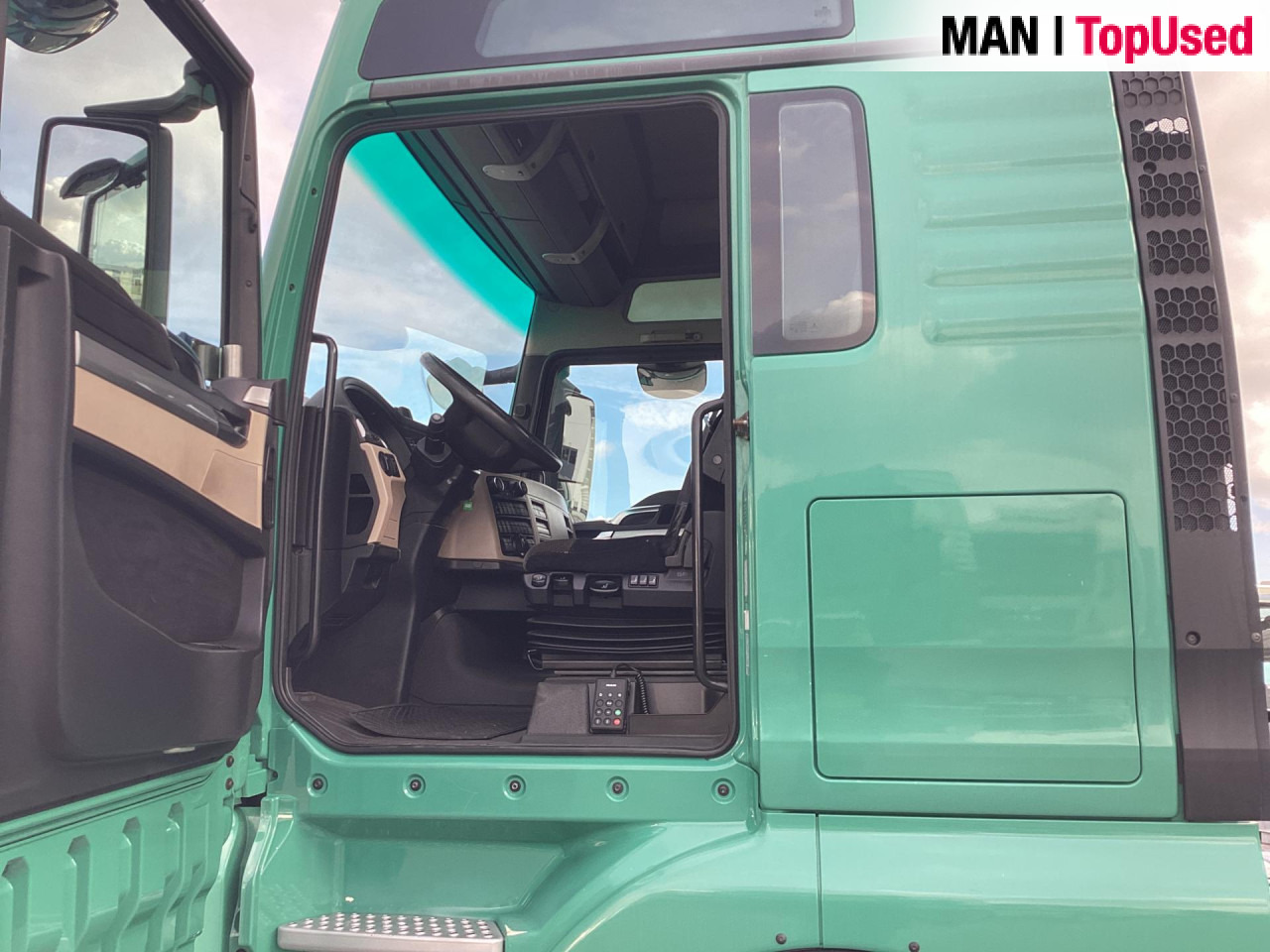 MAN TGX 18.510 4X2 BLS - Tahač: obrázek 2 MAN TGX 18.510 4X2 BLS - Tahač: obrázek 2