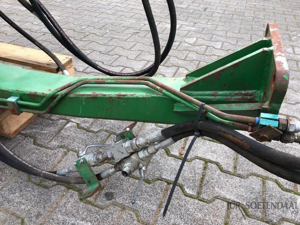 Traktor JOHN DEERE frontlinkage: obrázek 6