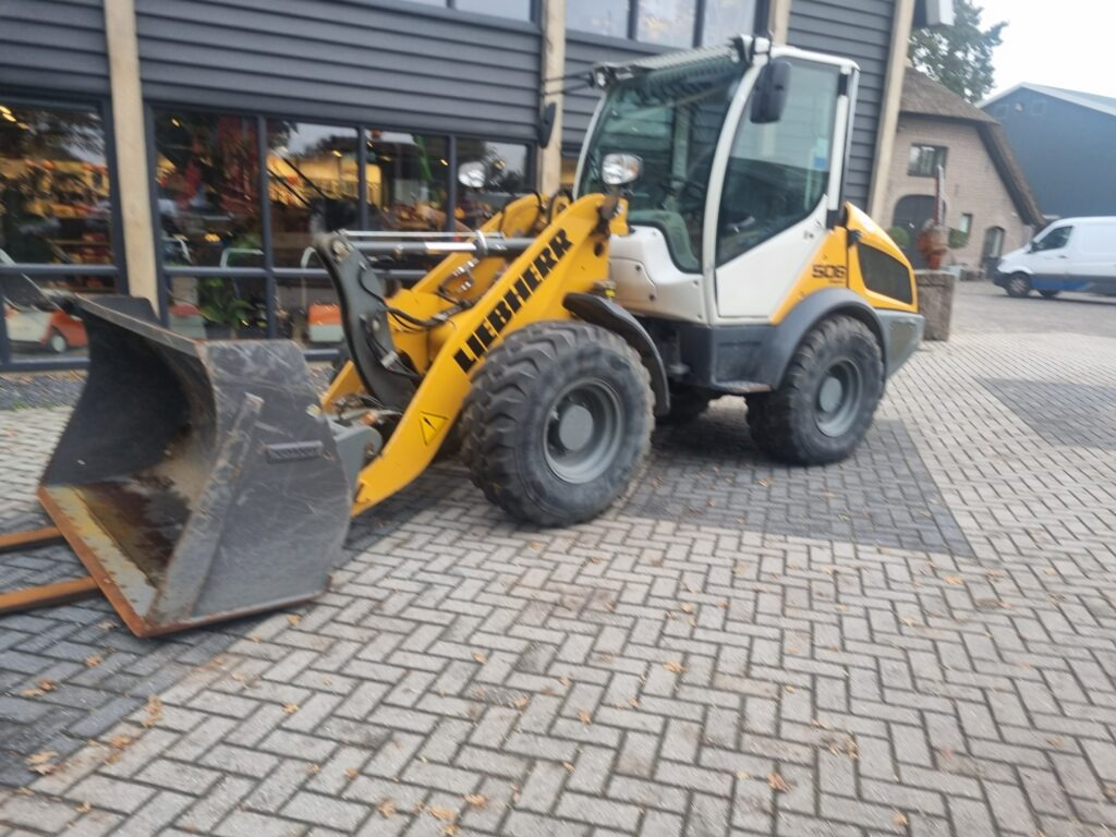 LIEBHERR L506C - Kolový nakladač: obrázek 2 LIEBHERR L506C - Kolový nakladač: obrázek 2