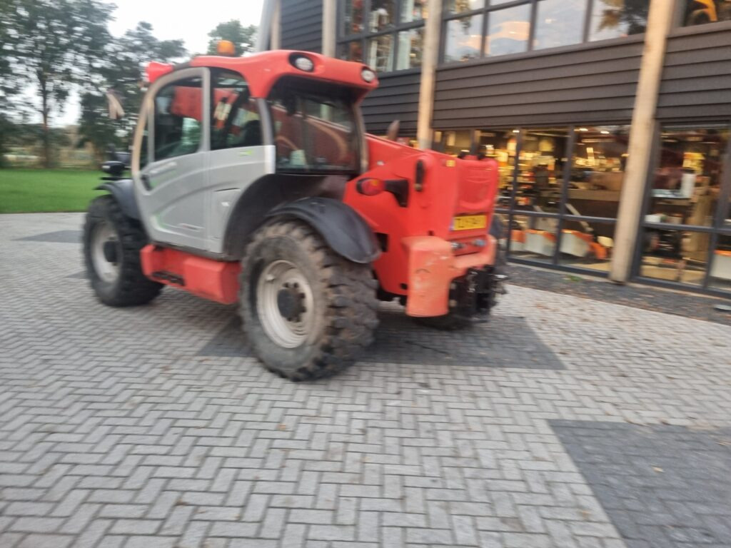 MANITOU MLT 840-137 - Teleskopický manipulátor: obrázek 4 MANITOU MLT 840-137 - Teleskopický manipulátor: obrázek 4