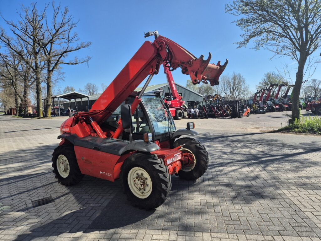 MANITOU MT 523 - Teleskopický manipulátor: obrázek 5 MANITOU MT 523 - Teleskopický manipulátor: obrázek 5
