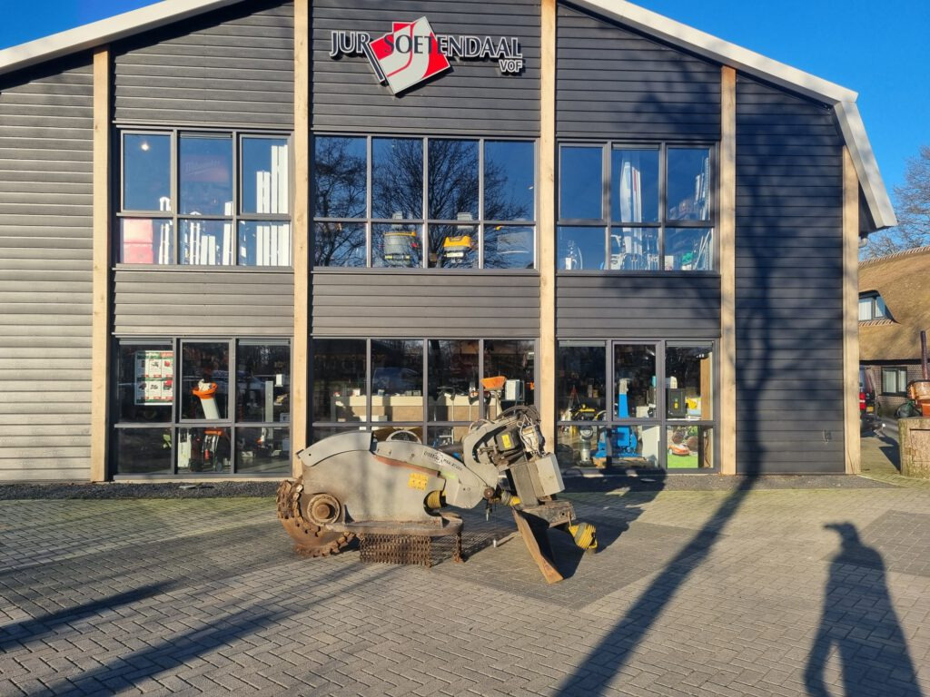 OBMTEC Pro270XL stump grinder - Fréza na pařezy: obrázek 1 OBMTEC Pro270XL stump grinder - Fréza na pařezy: obrázek 1