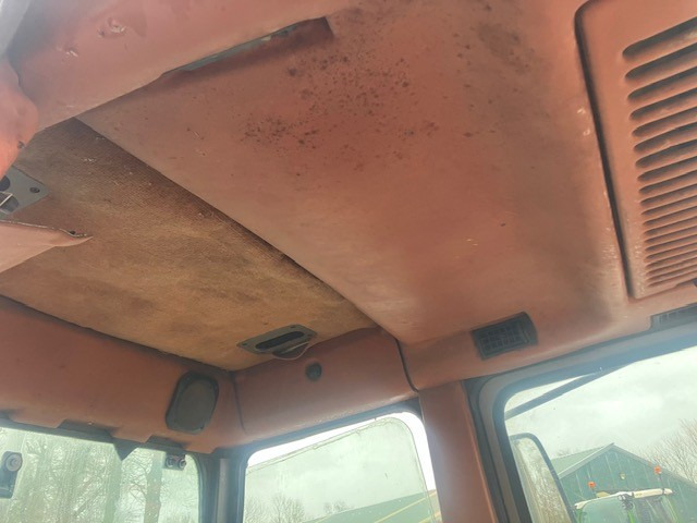 Traktor RENAULT 145.14: obrázek 15