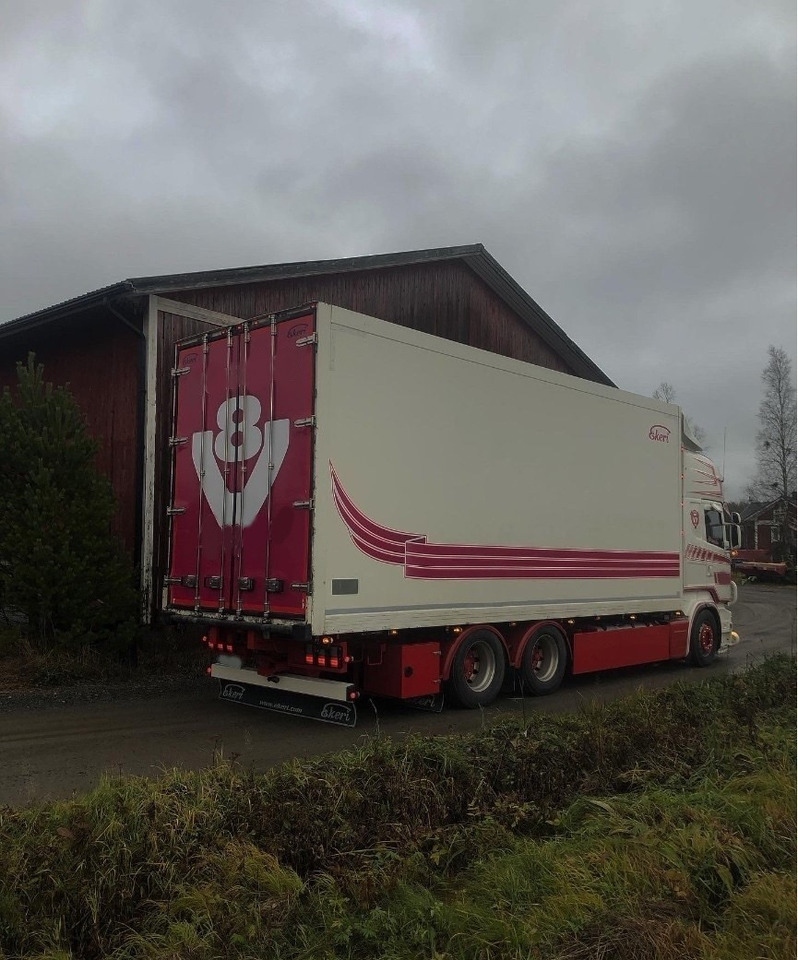 SCANIA R730 6x2,retarder,special edition - Chladírenský nákladní automobil: obrázek 2 SCANIA R730 6x2,retarder,special edition - Chladírenský nákladní automobil: obrázek 2