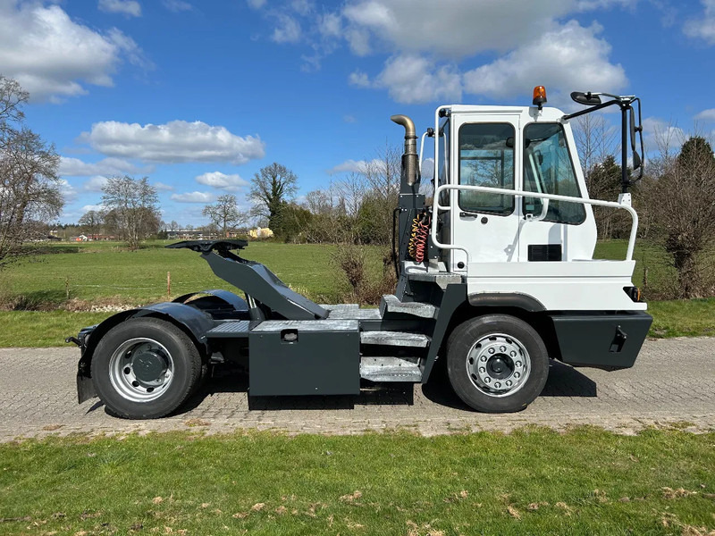 Terminálový traktor Terberg YT 182 TERBERG | MEGA | CLIMA | LOW HOURS | NEW ENGINE: obrázek 6