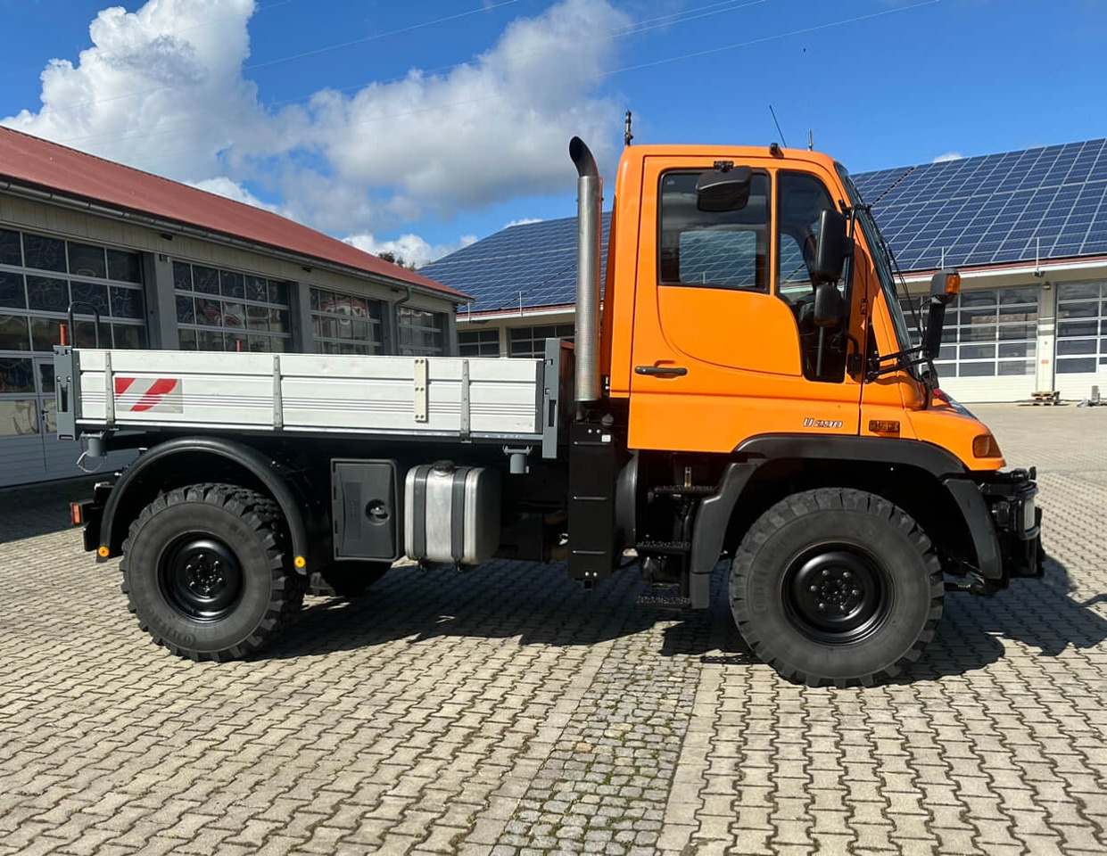 Unimog 290 - U290 405 11347 Mercedes Benz 405 - Sklápěč: obrázek 3 Unimog 290 - U290 405 11347 Mercedes Benz 405 - Sklápěč: obrázek 3