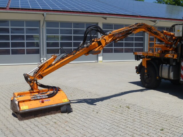 Unimog Aufbaumulcher Gilbers U4008TQ6EMP - Příkopová sekačka: obrázek 1 Unimog Aufbaumulcher Gilbers U4008TQ6EMP - Příkopová sekačka: obrázek 1