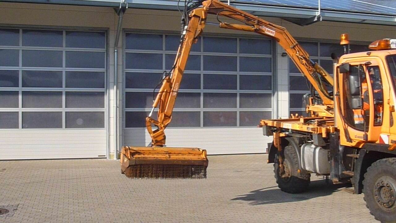 Unimog Aufbaumulcher Gilbers U400ST06EMP - Příkopová sekačka: obrázek 2 Unimog Aufbaumulcher Gilbers U400ST06EMP - Příkopová sekačka: obrázek 2