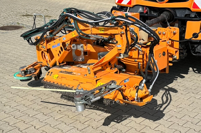 Unimog Leitpfostenausmähgerät / Randstreifenmähger - Příkopová sekačka: obrázek 5 Unimog Leitpfostenausmähgerät / Randstreifenmähger - Příkopová sekačka: obrázek 5