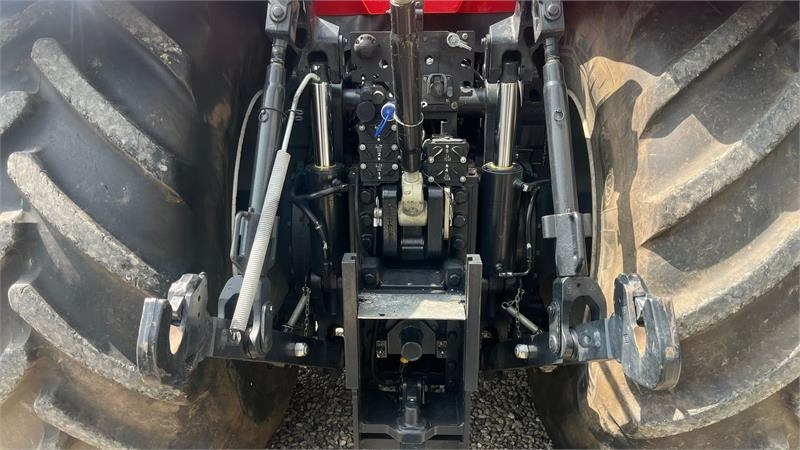 Case IH Magnum 370 CVX Med fronlift - Traktor: obrázek 5 Case IH Magnum 370 CVX Med fronlift - Traktor: obrázek 5