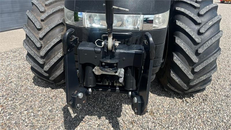 Case IH Magnum 370 CVX Med fronlift - Traktor: obrázek 4 Case IH Magnum 370 CVX Med fronlift - Traktor: obrázek 4