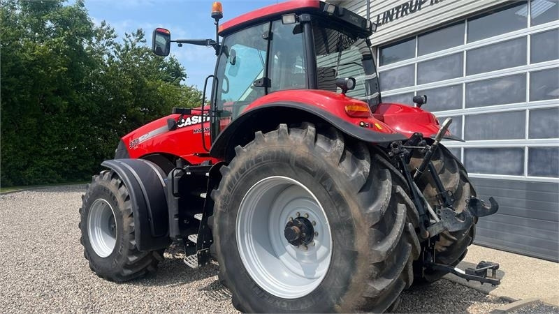 Case IH Magnum 370 CVX Med fronlift - Traktor: obrázek 2 Case IH Magnum 370 CVX Med fronlift - Traktor: obrázek 2