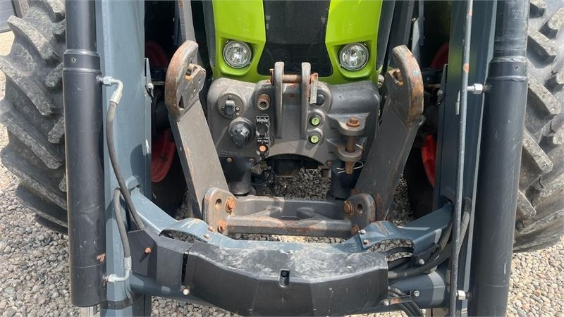 Claas ARION 550 CEBIS Med frontlæsser og frontlift - Traktor: obrázek 4 Claas ARION 550 CEBIS Med frontlæsser og frontlift - Traktor: obrázek 4