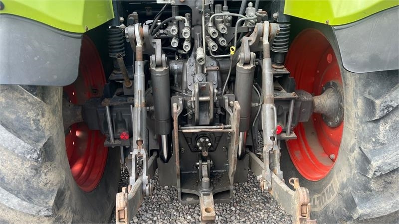 Claas Arion 630C Med frontlift - Traktor: obrázek 5 Claas Arion 630C Med frontlift - Traktor: obrázek 5
