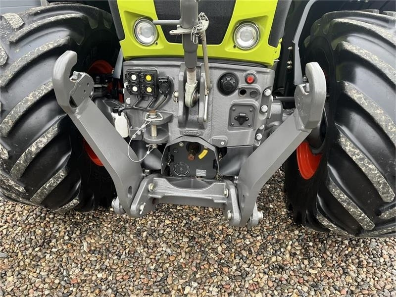 Claas Axion 830 med frontlift og front PTO  leasing Claas Axion 830 med frontlift og front PTO: obrázek 7