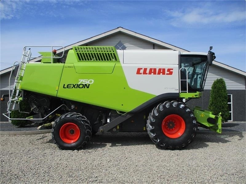 Claas LEXION 750 Gårdmaskine med V900 skærebord. - Sklízecí mlátička: obrázek 2 Claas LEXION 750 Gårdmaskine med V900 skærebord. - Sklízecí mlátička: obrázek 2