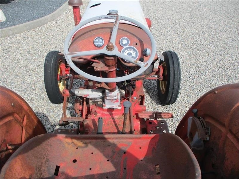 Traktor David Brown 950 Motor sidder fast: obrázek 8