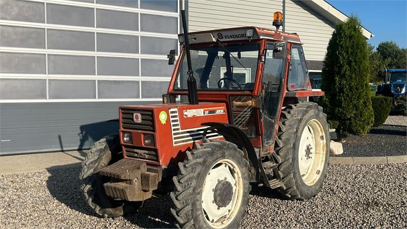 Fiat 70-90 Med bred Comfort kabine - Traktor: obrázek 2 Fiat 70-90 Med bred Comfort kabine - Traktor: obrázek 2