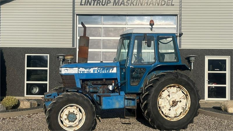 Ford TW10 Meget original 4wd Ford TW10. - Traktor: obrázek 1 Ford TW10 Meget original 4wd Ford TW10. - Traktor: obrázek 1