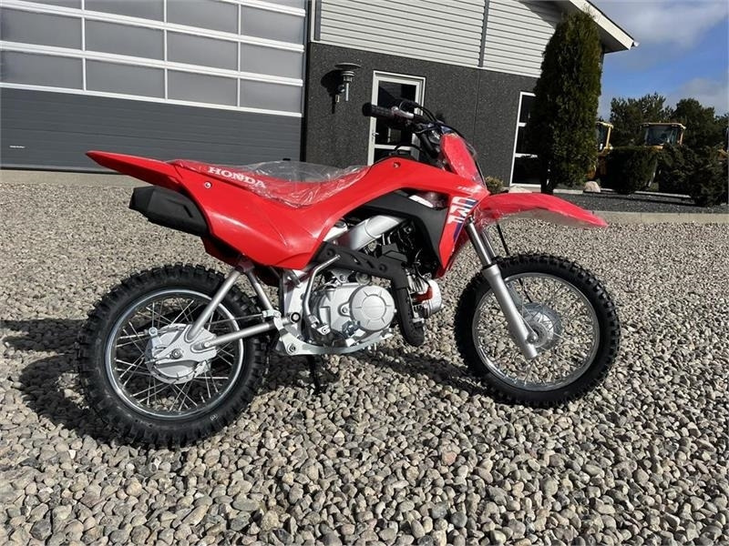 Honda CRF 110 F Den nye model - Čtyřkolka: obrázek 3 Honda CRF 110 F Den nye model - Čtyřkolka: obrázek 3