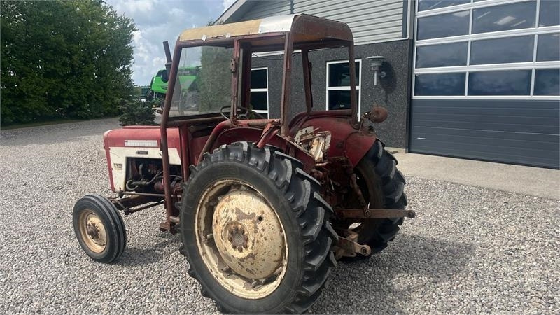 IH 434 - Traktor: obrázek 3 IH 434 - Traktor: obrázek 3