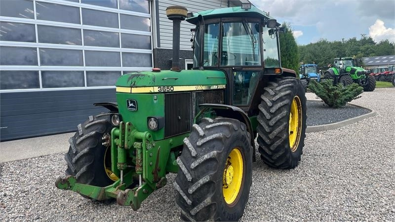 John Deere 3650 Med frontlift - Traktor: obrázek 2 John Deere 3650 Med frontlift - Traktor: obrázek 2