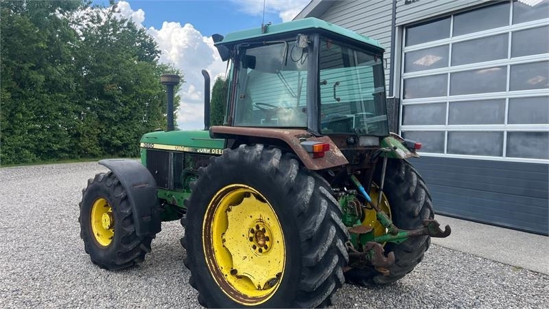 John Deere 3650 Med frontlift - Traktor: obrázek 3 John Deere 3650 Med frontlift - Traktor: obrázek 3