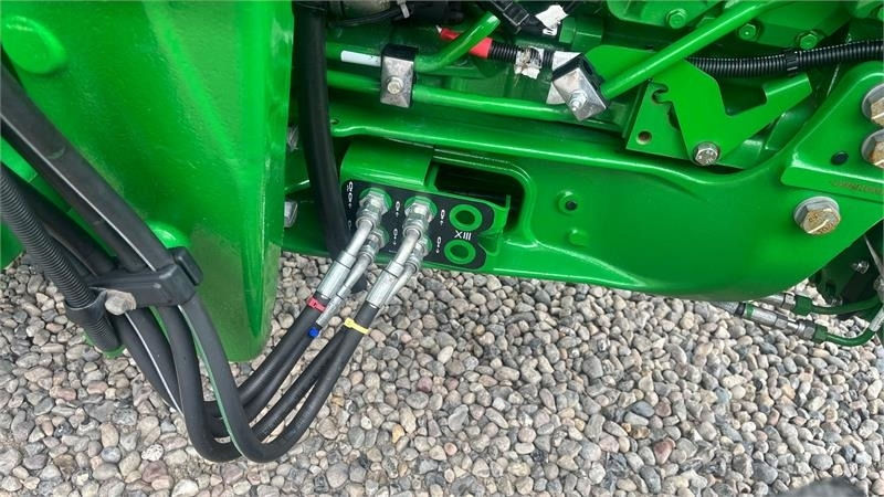 John Deere 5090 M Med græsdæk - Traktor: obrázek 5 John Deere 5090 M Med græsdæk - Traktor: obrázek 5