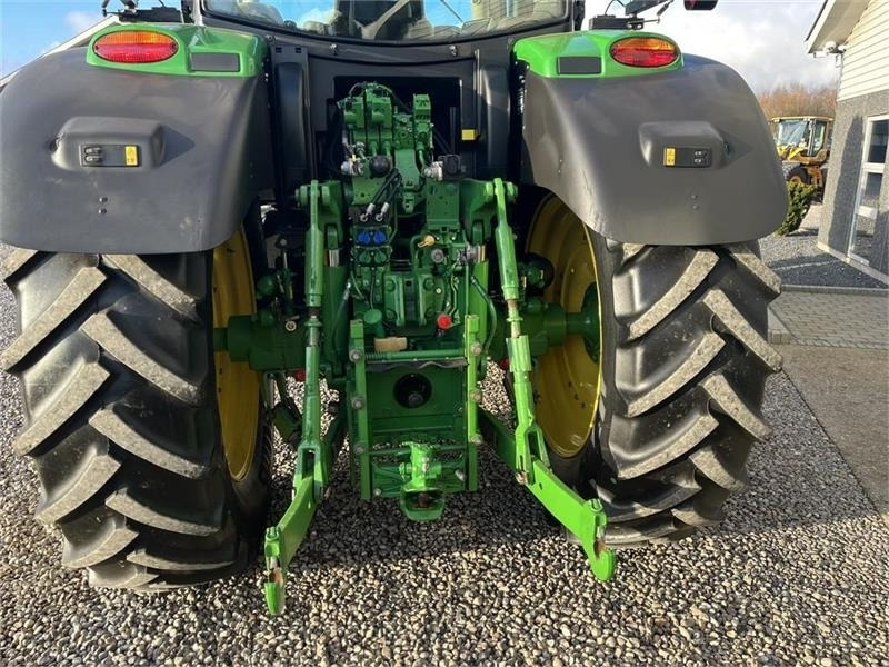 John Deere 6175R Med frontlift og frontPTO - Traktor: obrázek 5 John Deere 6175R Med frontlift og frontPTO - Traktor: obrázek 5