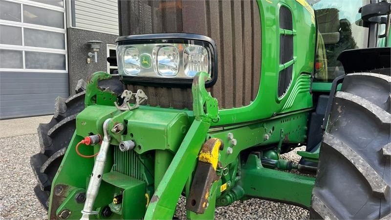 John Deere 6930 AutoPower med frontlift og front PTO - Traktor: obrázek 5 John Deere 6930 AutoPower med frontlift og front PTO - Traktor: obrázek 5